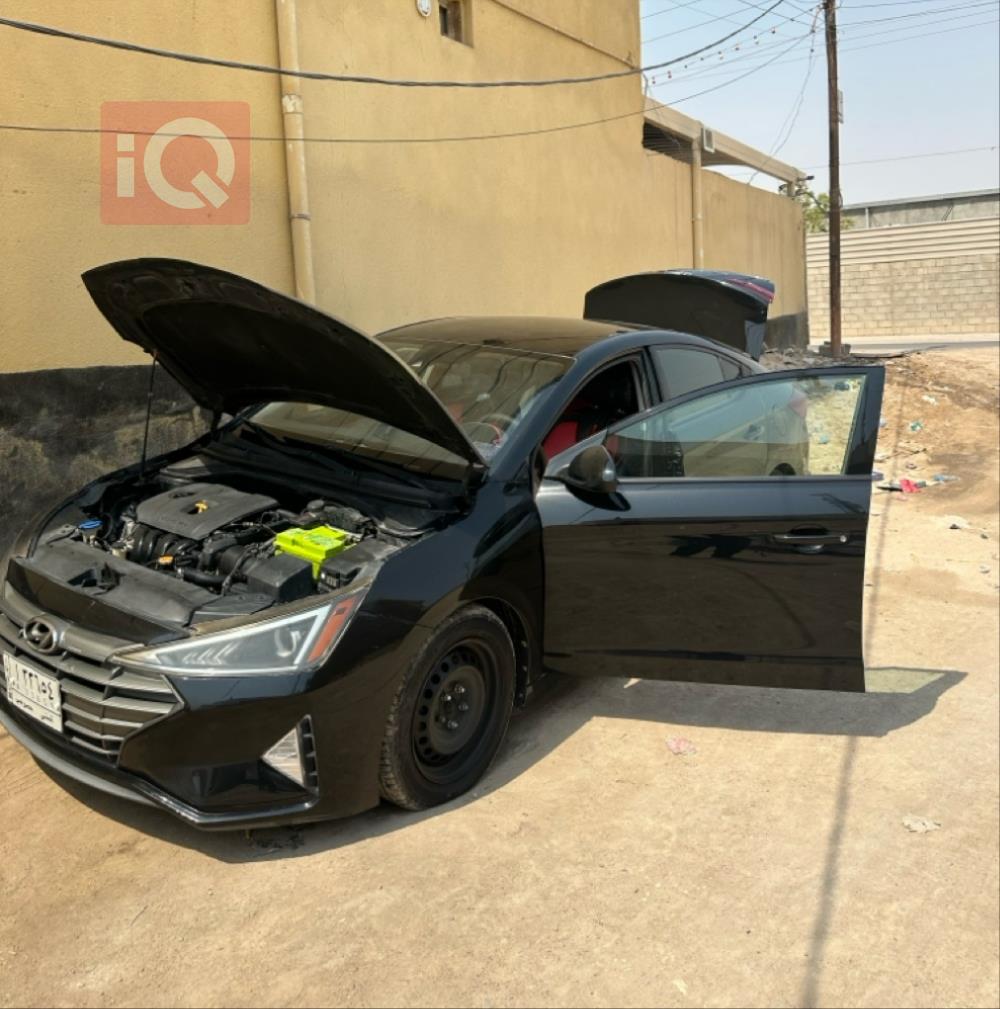 هیوندای ئەلەنترا